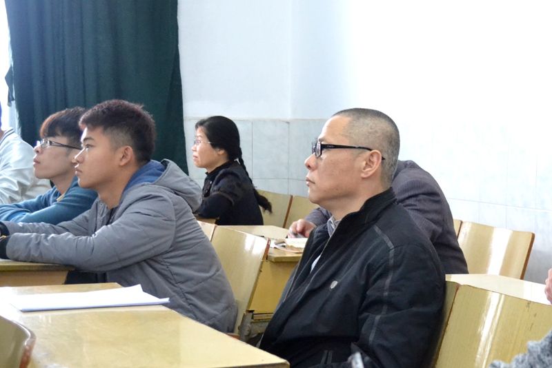 我校开展新学期教学工作检查