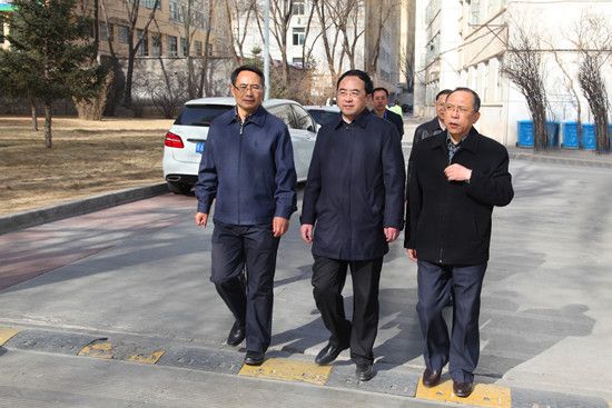 省委教育工委书记、省教育厅党组书记燕海茂一行莅临我校检查指导开学工作