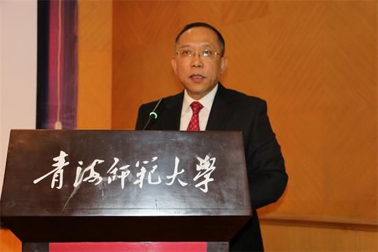 我校召开干部大会