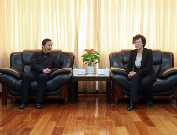 中国人民大学与青海民族大学签订对口支援协议