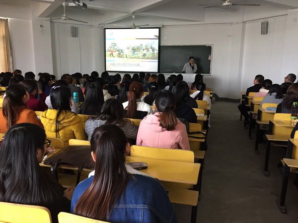 应用外语学院举行赴日带薪实习宣讲会