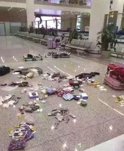 上海海关辟谣“不愿加税弃置商品”例行清点