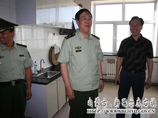 武警少将吕文彦受贿2000万被判死缓 已减为无期