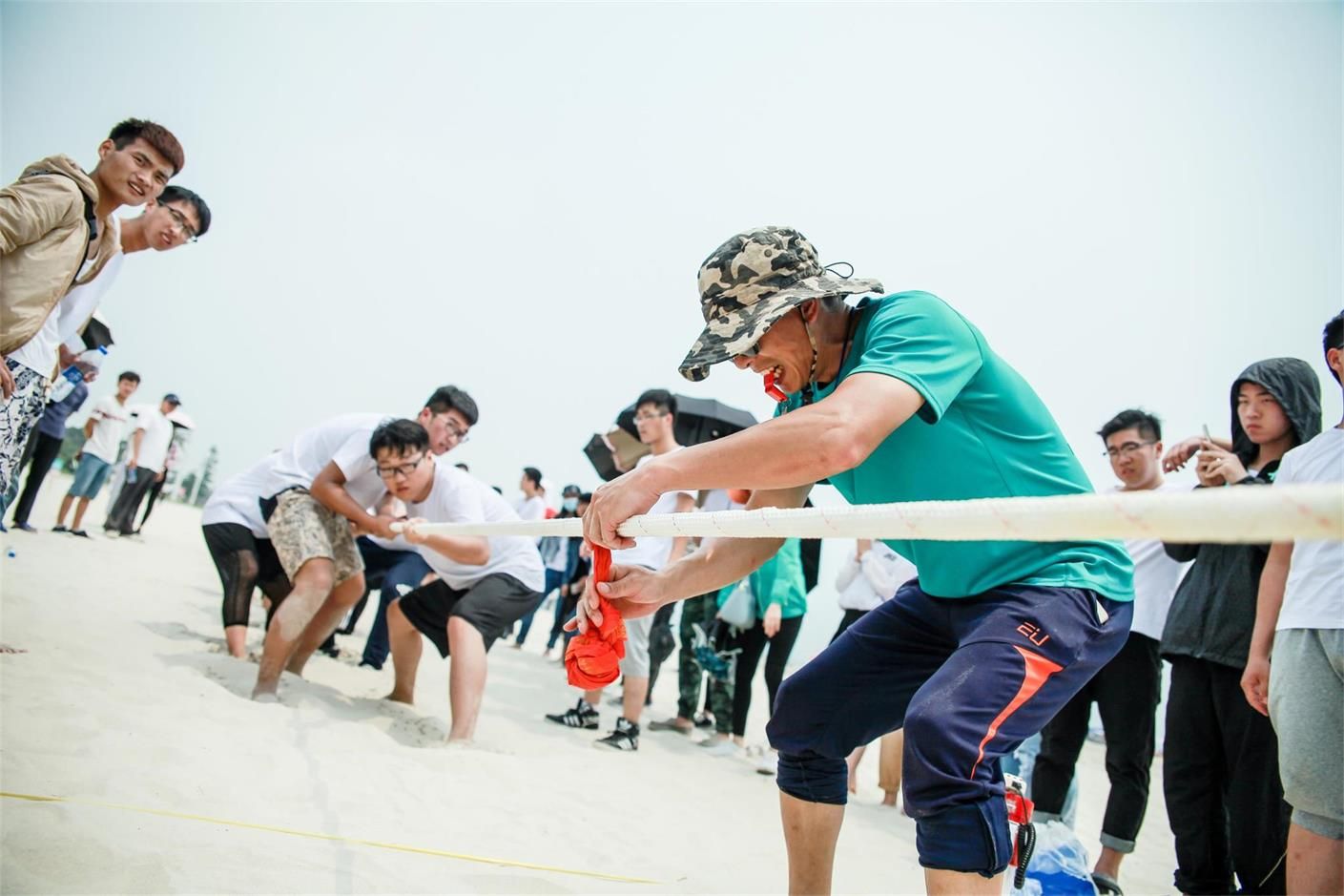 我院成功举行第十六届沙滩运动会暨第十二届沙雕比赛