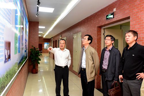 校领导率队访问华南农业大学