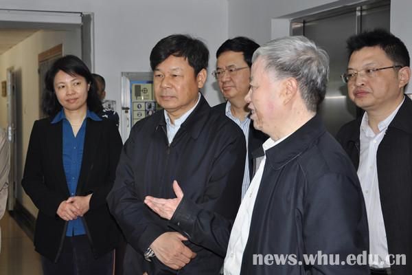教育部副部长杜占元来校调研