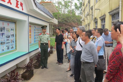 “两学一做”廉政建设抓在日常  严在经常—后勤党总支开展廉政警示教育