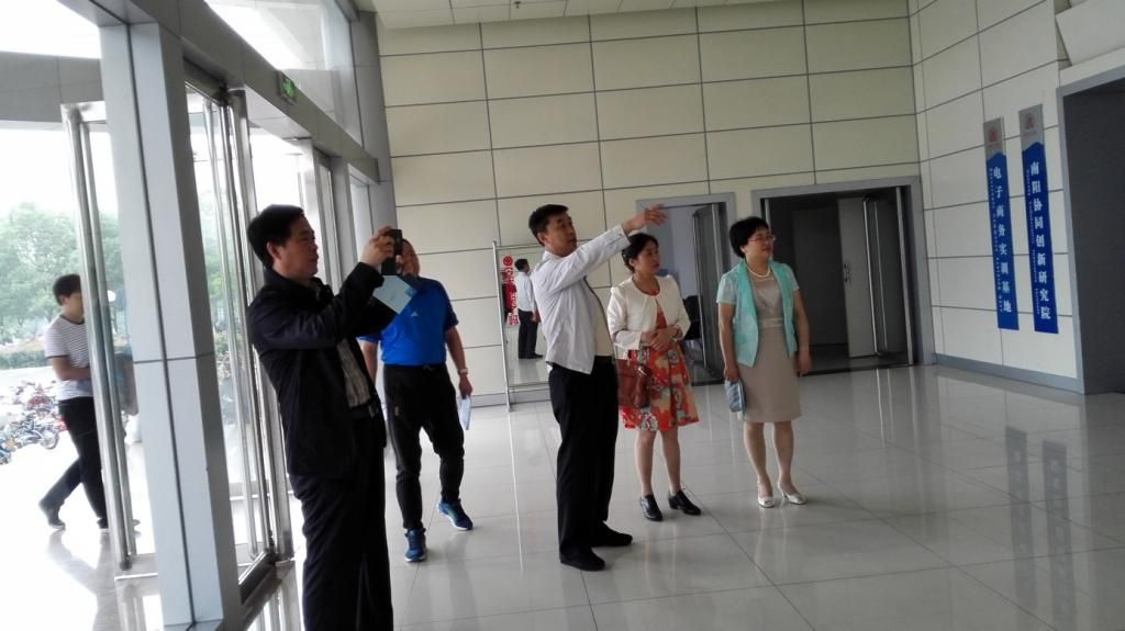 马向东副院长带队赴河南省考察创新创业教育工作