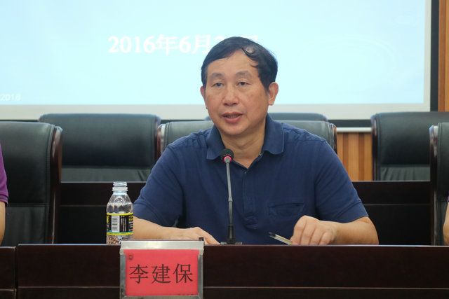 海南大学举行2016年“双一流”留学项目颁奖仪式暨出国境交流学习学生行前教育动员大会 | 海南大学 | Hainan University