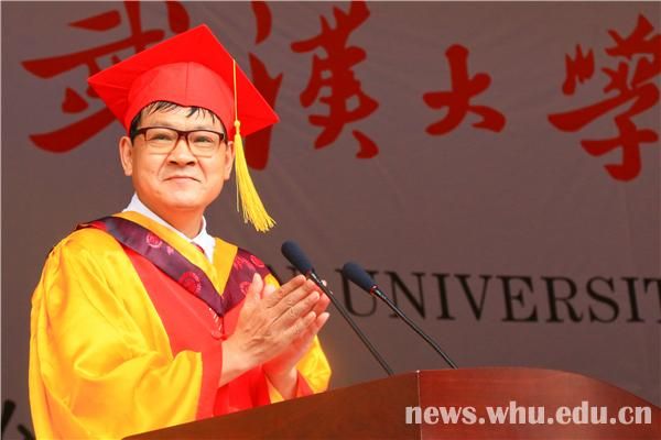 校长李晓红毕业典礼致辞做自己人生的“工匠”