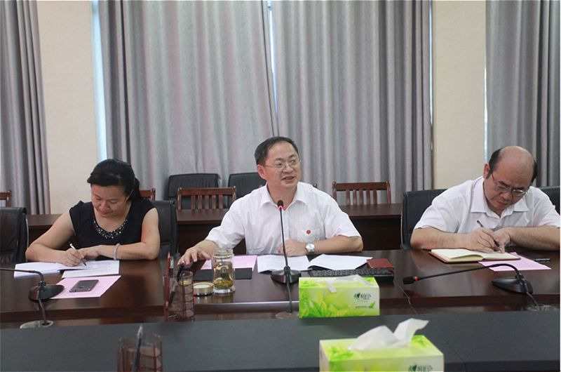 学党史 知党恩 跟党走——纪念建党95周年暨“两学一做”学习教育专题党课举行2016-07-01 095405 作者 来源理论学习中心组第一组 点击