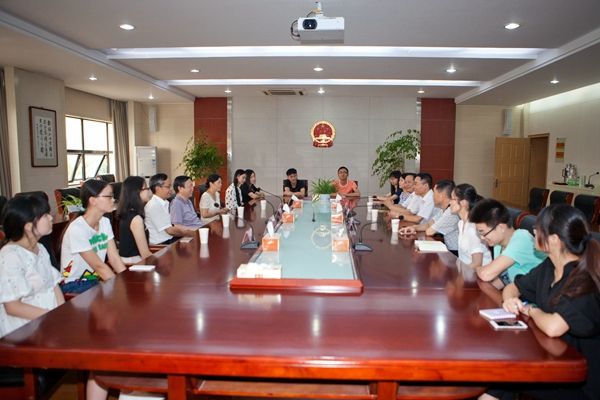 社会实践在行动副校长祖明走访慰问暑期社会实践队队员