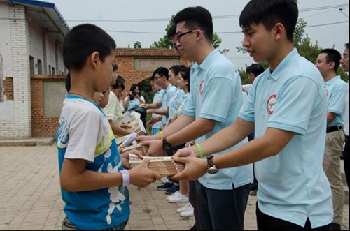 走进伟人故里，点燃爱的火种——2016暑期重点实践服务队赴陕西开展社会实践活动