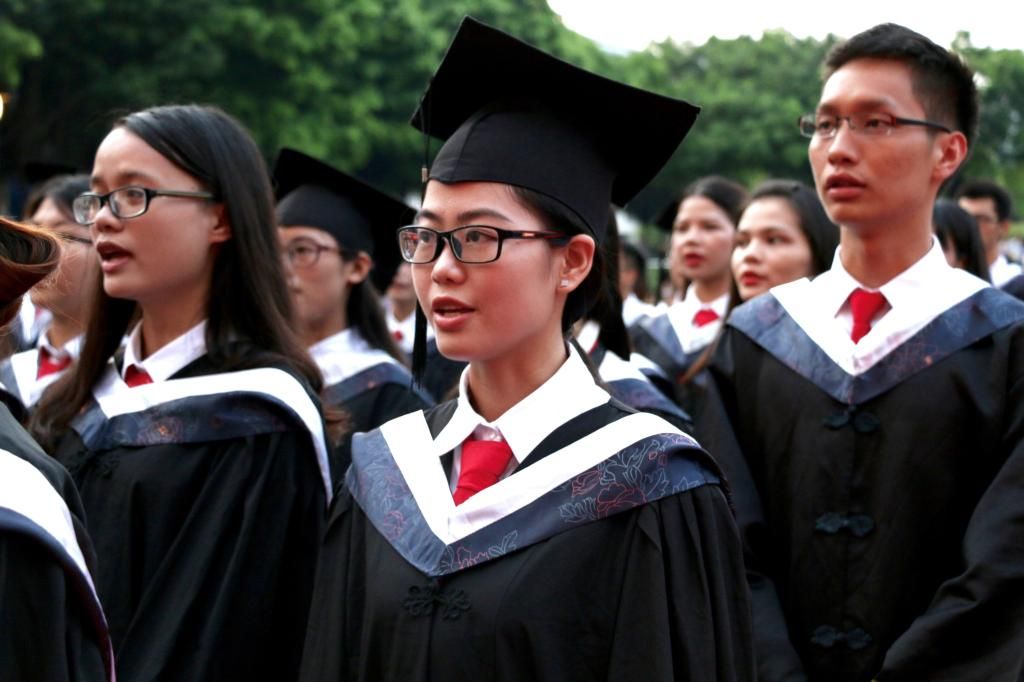 梦启广东医·毕业季我校东莞校区举行2016届首场毕业典礼