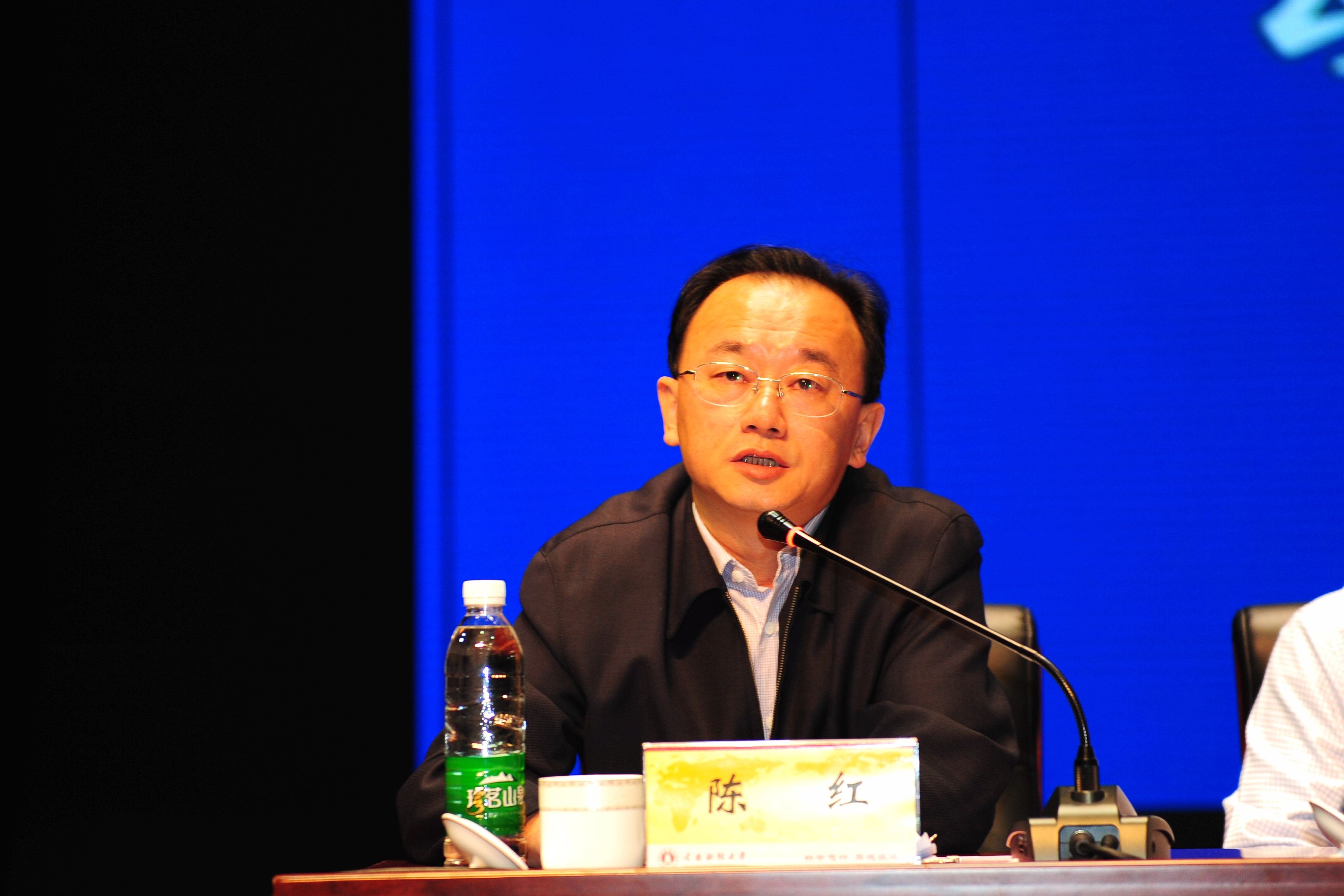 我校召开本科教学审核评估评建工作动员大会