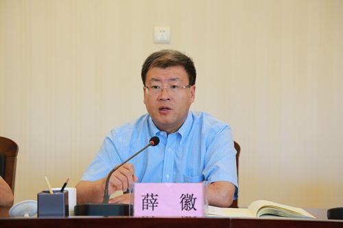 图自治区教育工委书记、教育厅党组书记梁超一行督导调研我校开展民族团结进步年工作情况