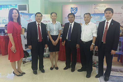 我校赴柬埔寨、越南参加2016年广西教育展