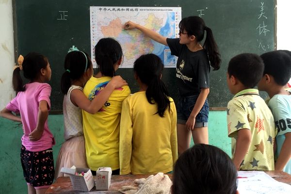 中国青年报苏州大学创新支教课，为留守儿童插上飞出大山的翅膀
