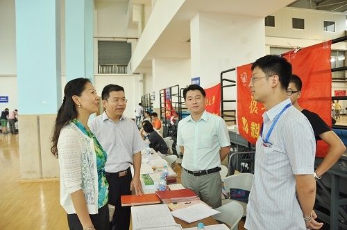 我校迎来2016级研究生新生