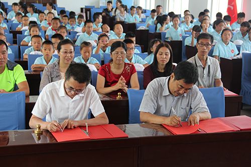 黑龙江大学考古队抚远中小学科普考古项目启动仪式在抚远举行