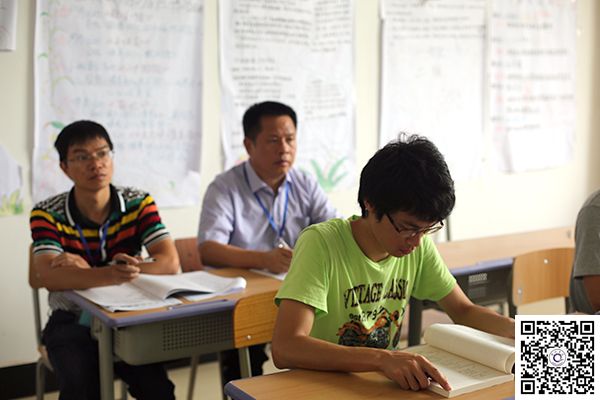 开学第一课 学校领导随堂听课并检查教学情况