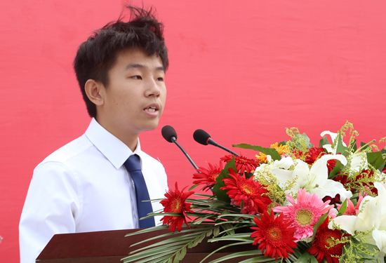2016级本科生开学典礼暨军训动员大会图片集锦