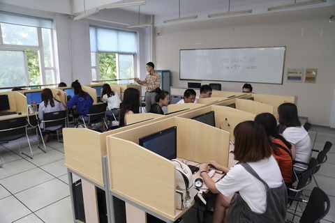 学校以崭新风貌迎接新学期