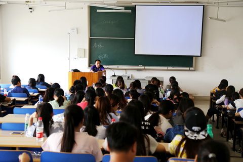 学校以崭新风貌迎接新学期