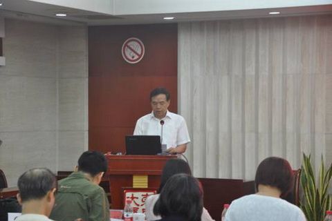 辽宁大学历史学院华玉冰教授主持的国家社科重大课题东大杖子墓地及相关遗址勘探、发掘资料的整理与研究阶段性成果汇报暨“预结项”专家论证会在沈召开