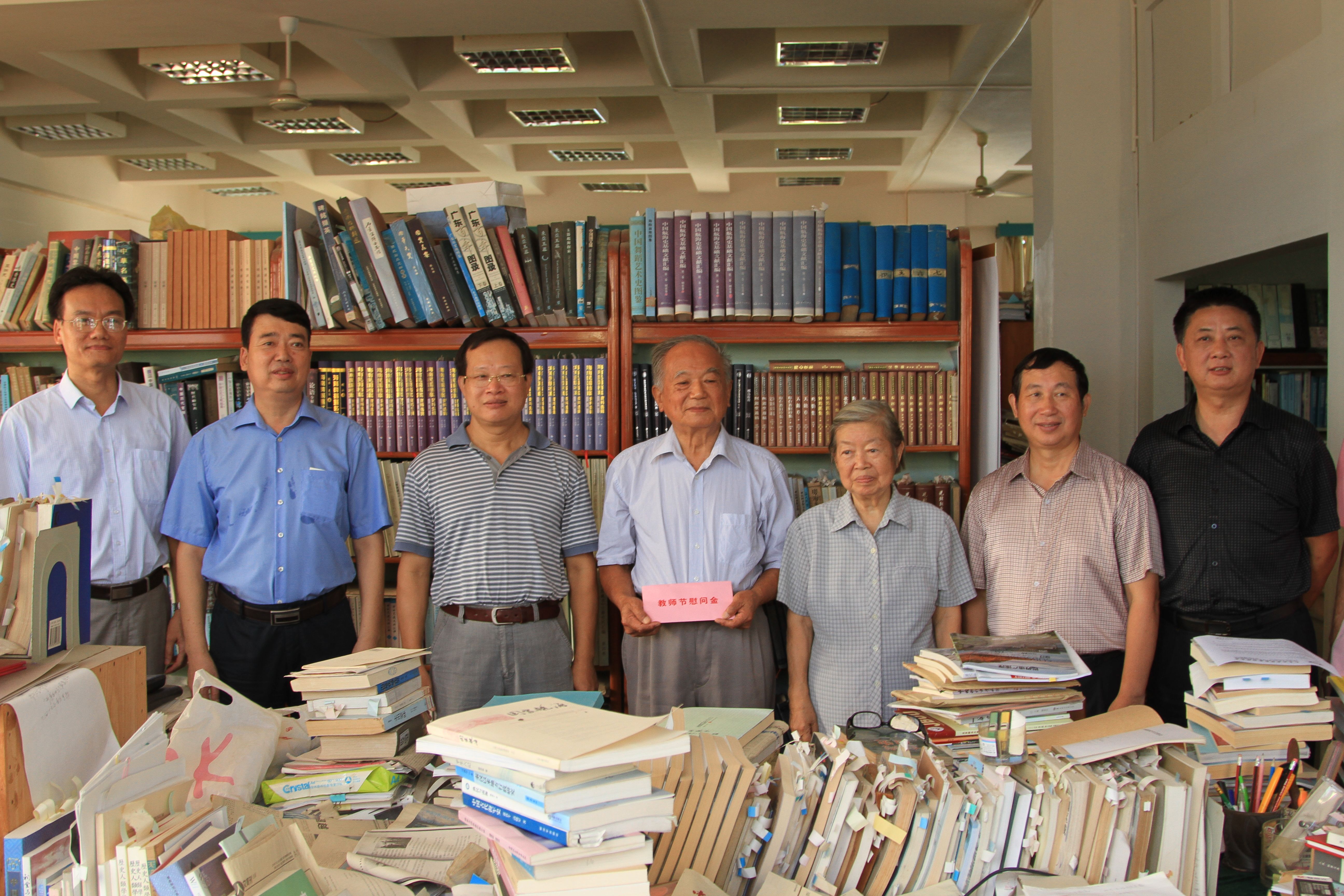 省委教育工委专职副书记麦浪慰问海南大学教职工 | 海南大学 | Hainan University