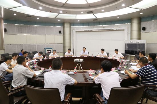 河南省高校金融学类专业教学指导委员会会议在我校召开