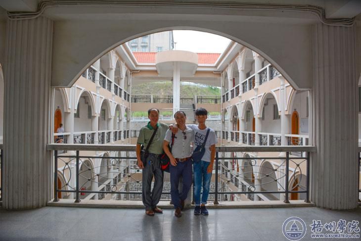 迎新季我与家人在梧院