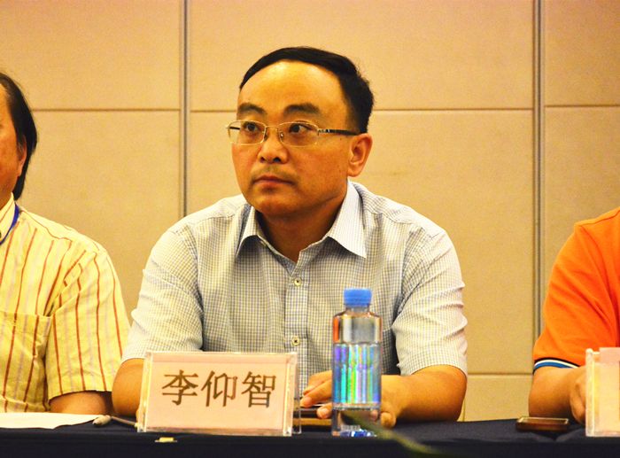 李仰智副校长参加2016中国-东盟南宁戏剧周国际学术研讨会并发言