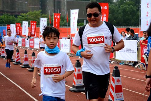 “2016深大•中银10公里长跑”吸引3000师生校友参与