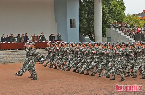 我校2016级门生军训总结大会举行