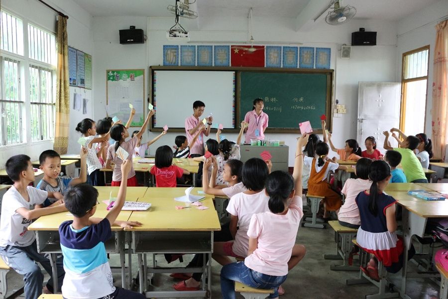 “薪火乡传”公益课程走进阔西，践行服务学习理念