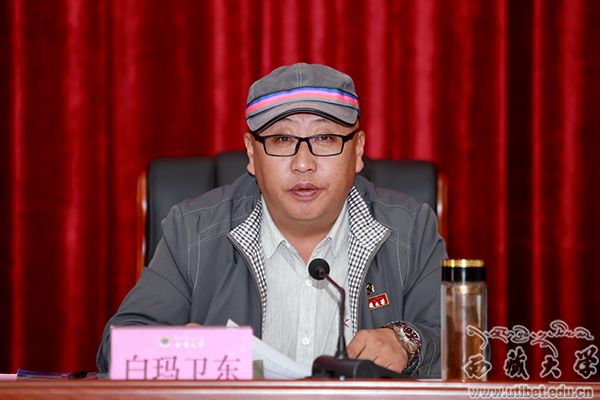四讲四爱我校召开&ldquo四讲四爱&rdquo主题教育实践运动第四节点总结暨党委理论中间组第13次集中学习会议
