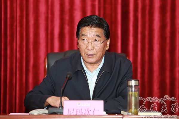 四讲四爱我校召开&ldquo四讲四爱&rdquo主题教育实践运动第四节点总结暨党委理论中间组第13次集中学习会议