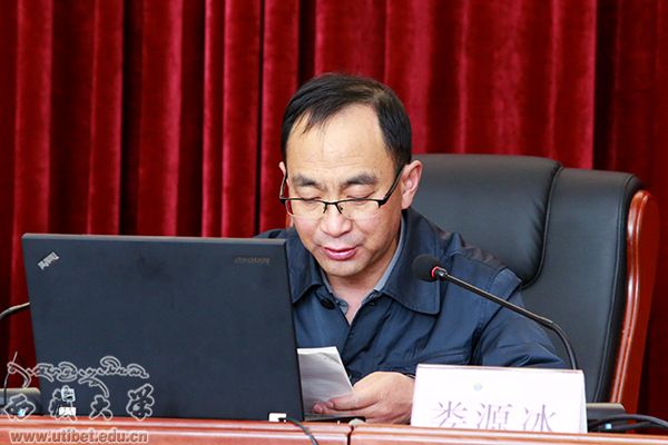 黉舍组织召开关于增强新形势下高校教师党支部建设的意见专题培训