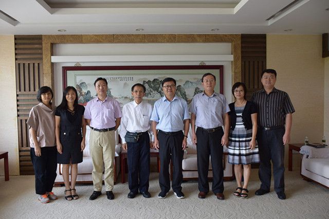 印尼雅加达华文教育和谐机构代表团访问海南大学 | 海南大学 | Hainan University